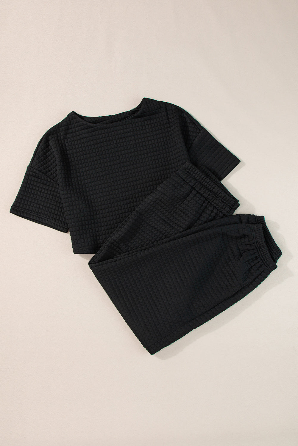 Lattice Textured Cropped Tee and Jogger Pants Set - Black